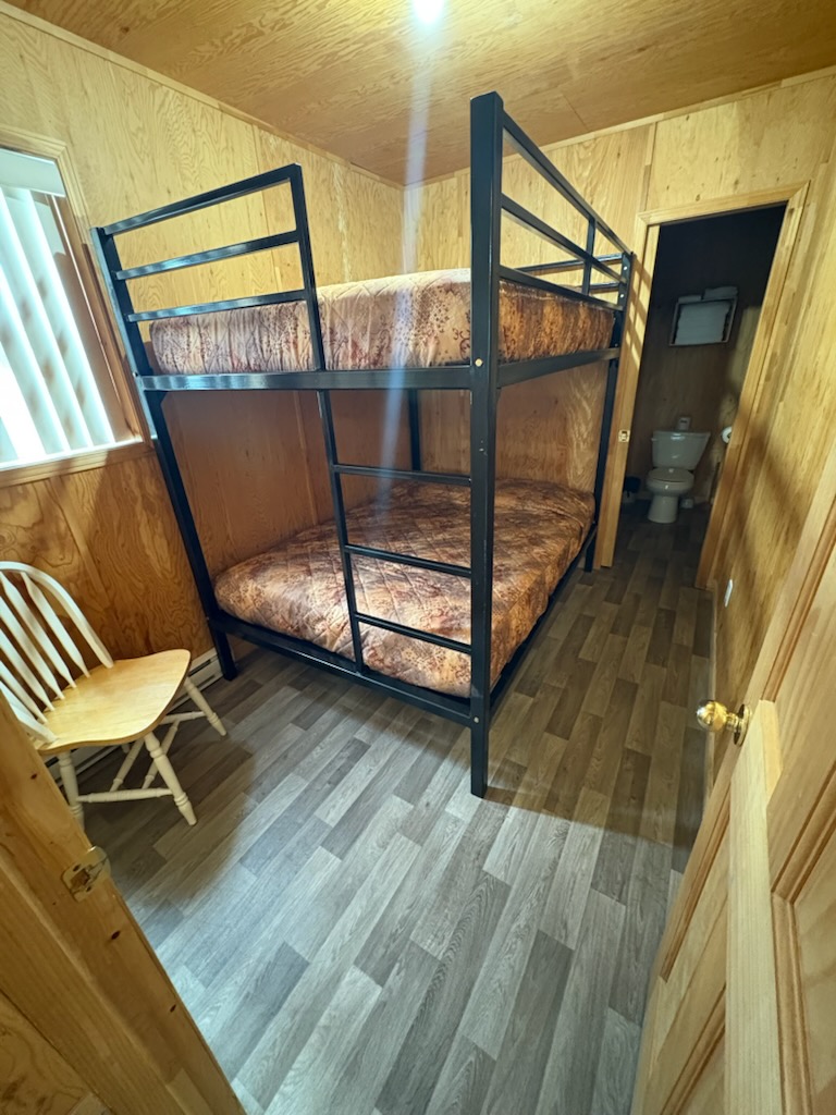 Vu chambre avec lit double superposé